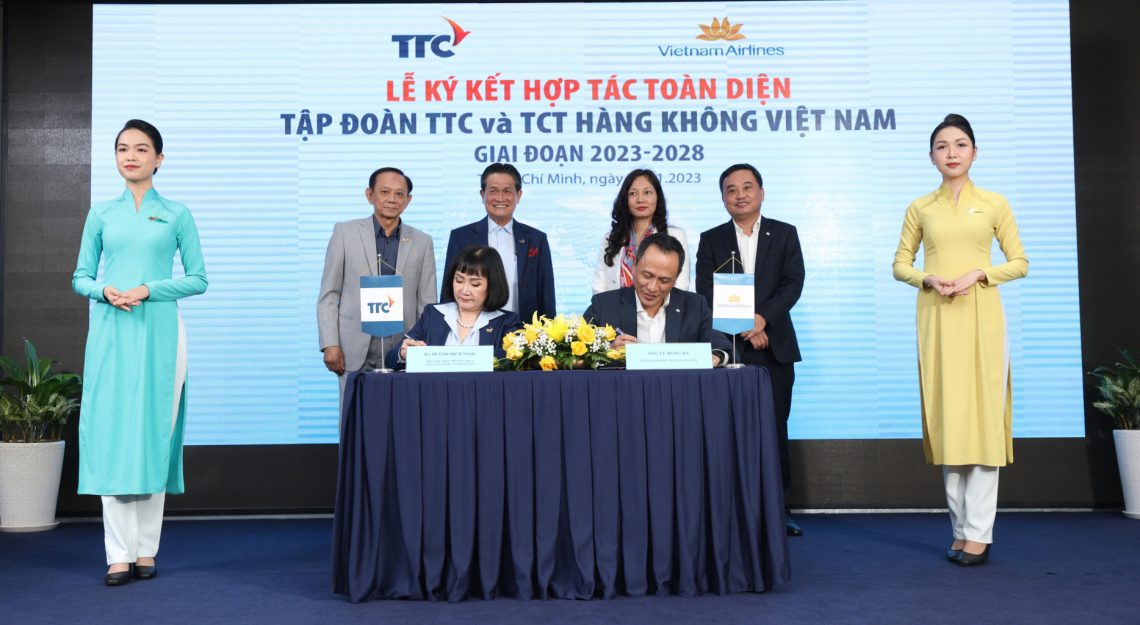 Vietnam Airlines và Tập đoàn TTC ký kết hợp tác toàn diện Vietnam Airlines và Tập đoàn TTC ký kết hợp tác toàn diện